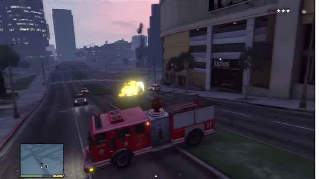  GTA 5    (Firetruck Shoots Explosive Rounds)