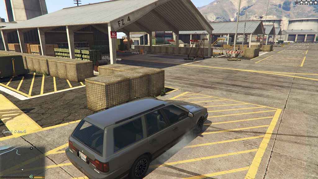  GTA 5    (Realistic Ballistics)