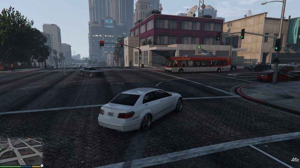 GTA 5     (Xtreme Car Handling Mod)