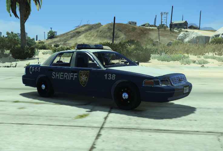  GTA 5       (Walking Dead Sheriff Crown Victoria)